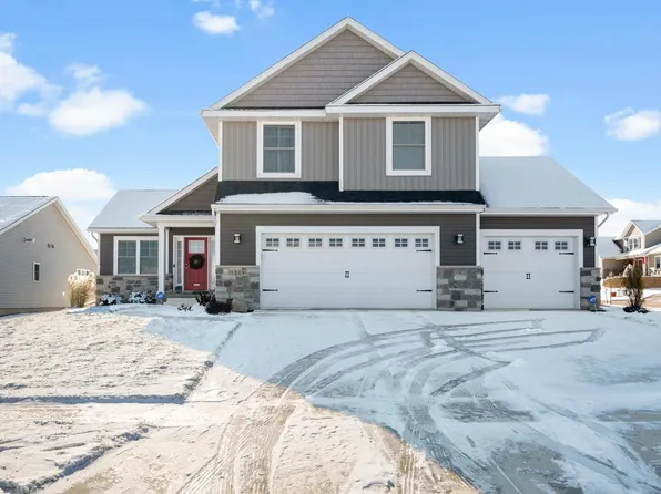 1245 W 64th St, Davenport, IA 52806