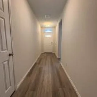3 bed, 1520 sqft, $2,050 — Photo 2