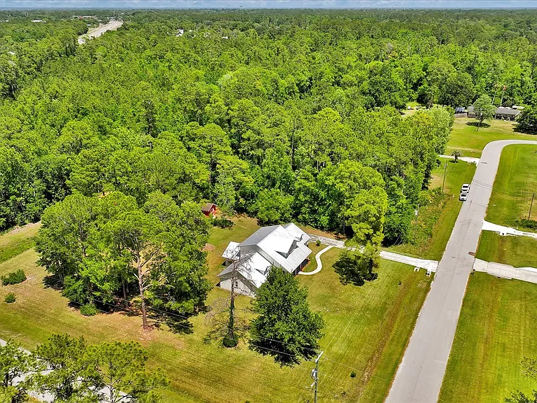 100 Redbud Woods Trl — Photo 34