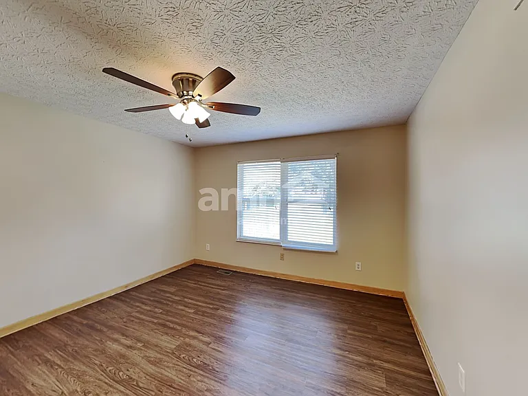 808 Gascony Dr — Photo 11