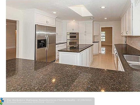 5th image of 6018 NW 80th Ter