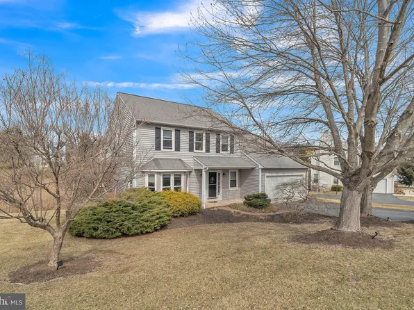 327 Laurel Moors Dr, Exton, PA 19341