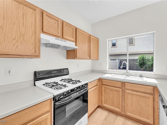 5th image of 2563 Land Rush Dr