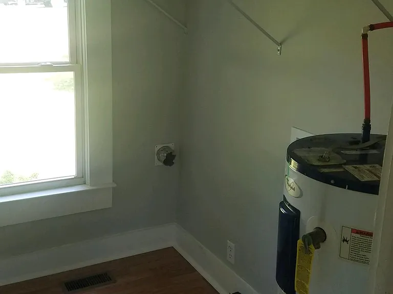1239 Ccc Rd — Photo 4
