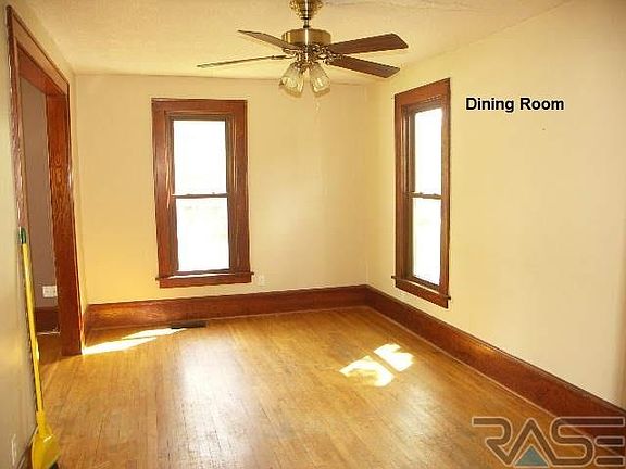 3rd image of 215 N Donaldson St
