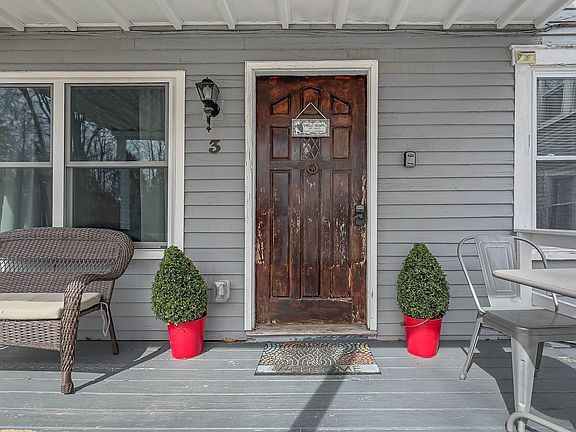 3rd image of 734 Kearsarge Road #3