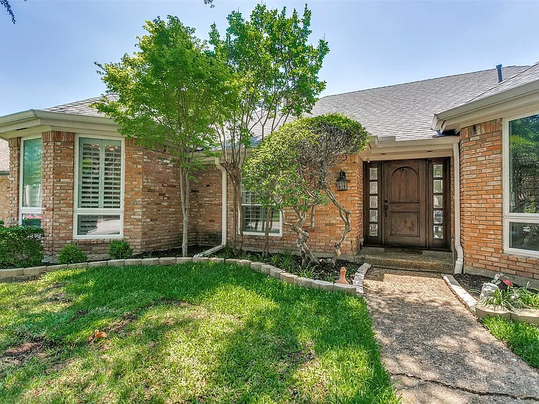 6010 Yellow Rock Trl — Photo 2