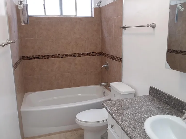 3736 Watseka Ave #3 — Photo 11