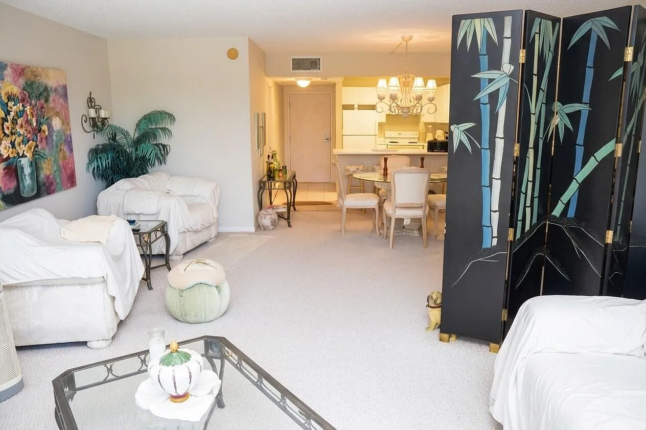 Studio, 1.0 bath, 760 sqft, $4,999 — Photo 3