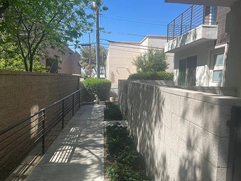 4444 N 25th St #31 — Photo 9