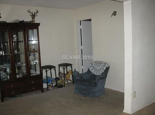 4th image of 1912 Theresa Ave