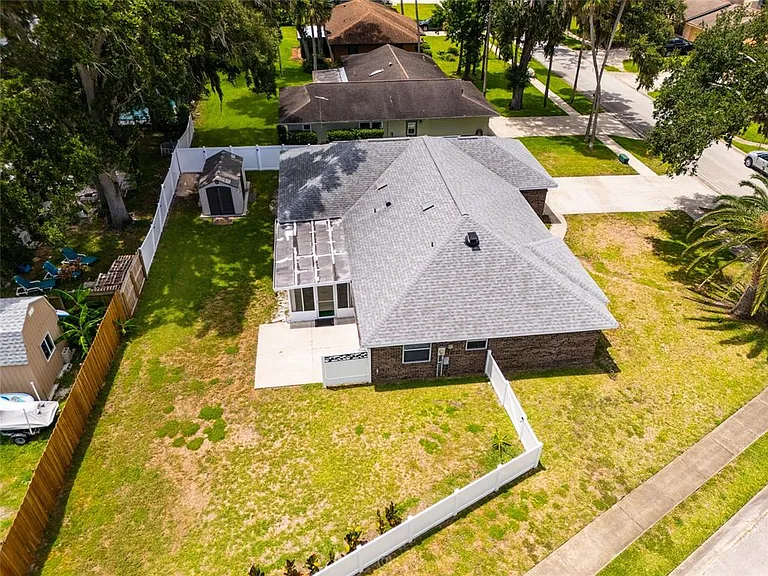 923 Sand Crest Dr — Photo 40