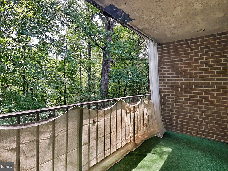 1423 Northgate Sq #23/21C — Photo 18