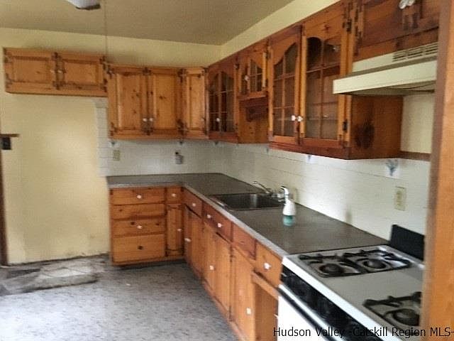 2nd image of 14 South Rd