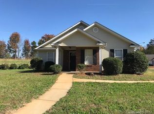 5602 Windy Valley Dr, Charlotte, NC 28208