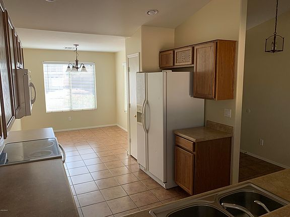 2nd image of 10928 W Taft St