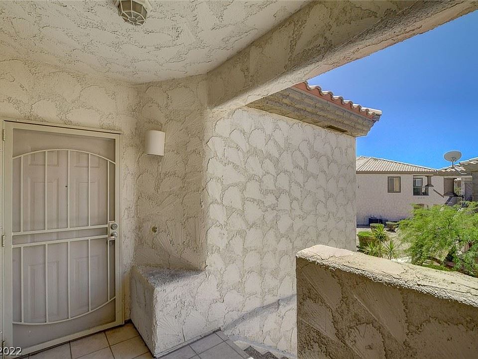 1st image of 6913 Squaw Mountain Dr Unit 202