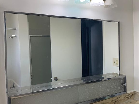 2nd image of 321 S Hobart Blvd #309