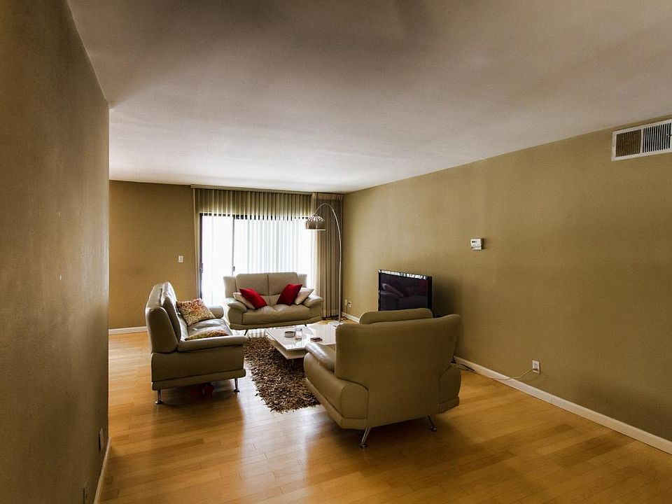 Living Room from Entrance