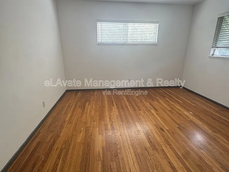 12157 Chandler Blvd #4 — Photo 20