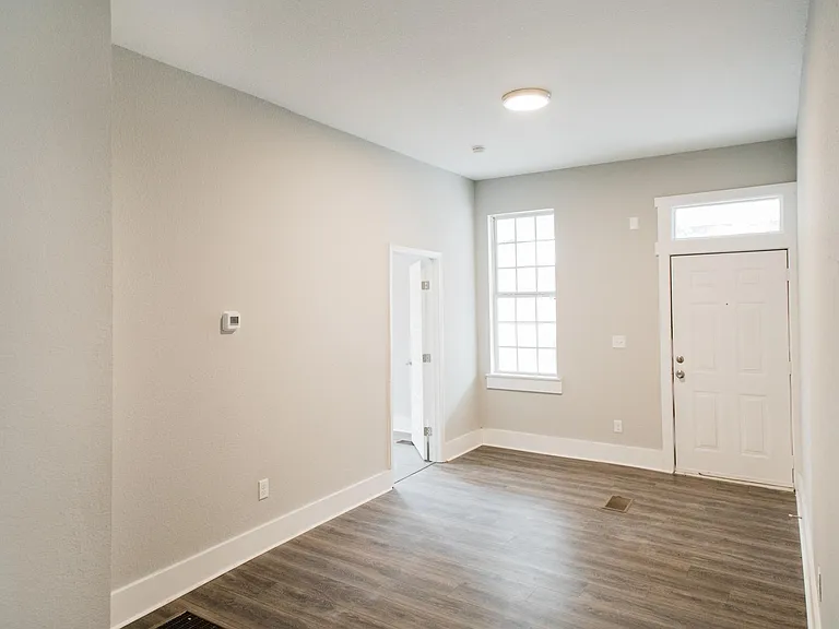 655 E Anderson St #A — Photo 12
