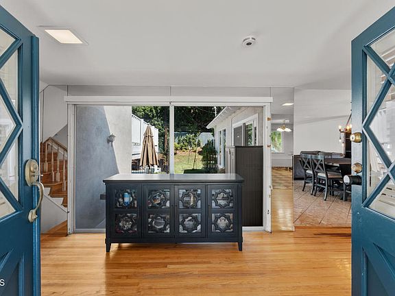 2nd image of 2266 Clementina Dr