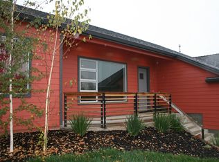 3739 Greenhaven Ln, Redding, CA 96001