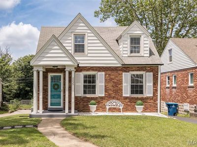 2235 Brown Rd, Saint Louis, MO, 63114