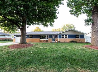 409 Bel Air Dr, Mascoutah, IL