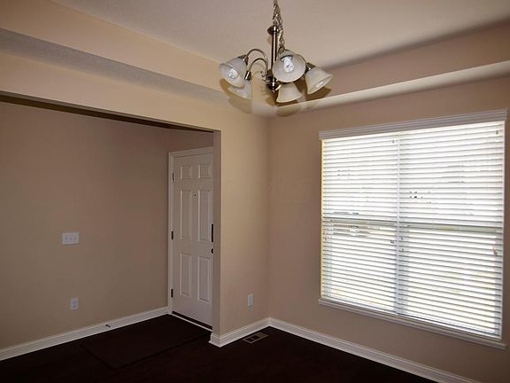 4th image of 1503 Downey Dr