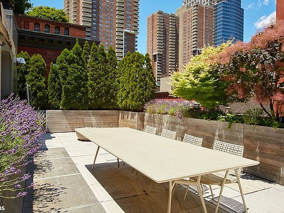 5th image of 5 Harrison St Unit Penthouse