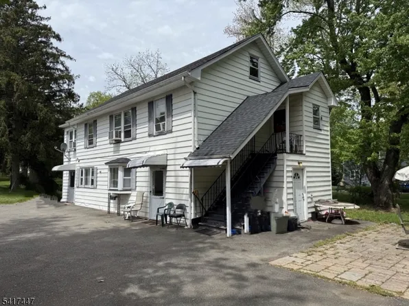 209 Knoll Rd, Boonton, NJ 07005