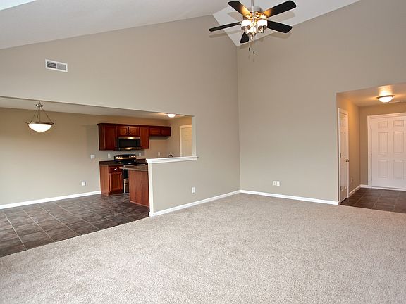 5th image of 13410 Stowe Dr