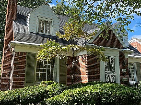 Beautiful Brick Bungalow 