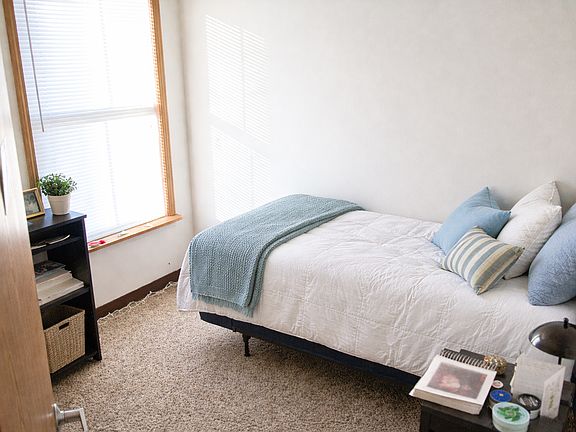 4th image of 529 W Stadium Ave #3671