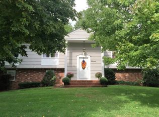 11 Francavilla Dr, Fairfield, NJ 07004