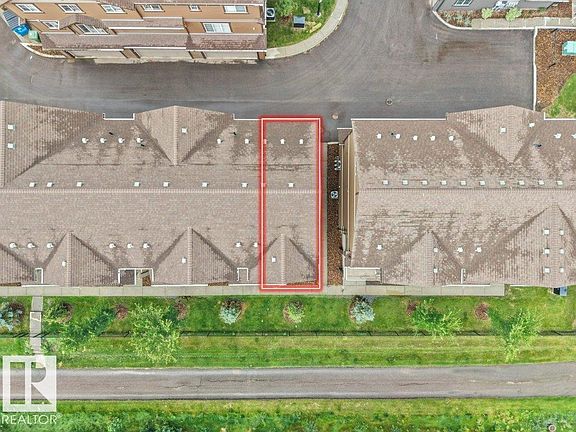 3rd image of 1005 Graydon Hill Blvd SW #32