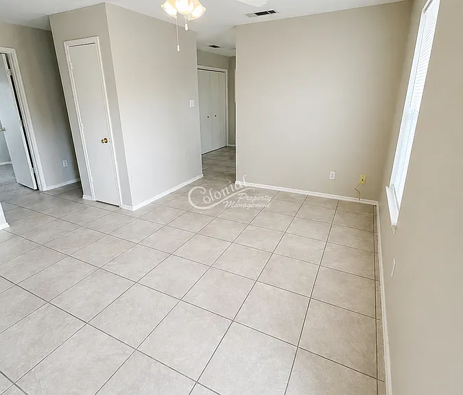 1501 Benttree Dr #B — Photo 3