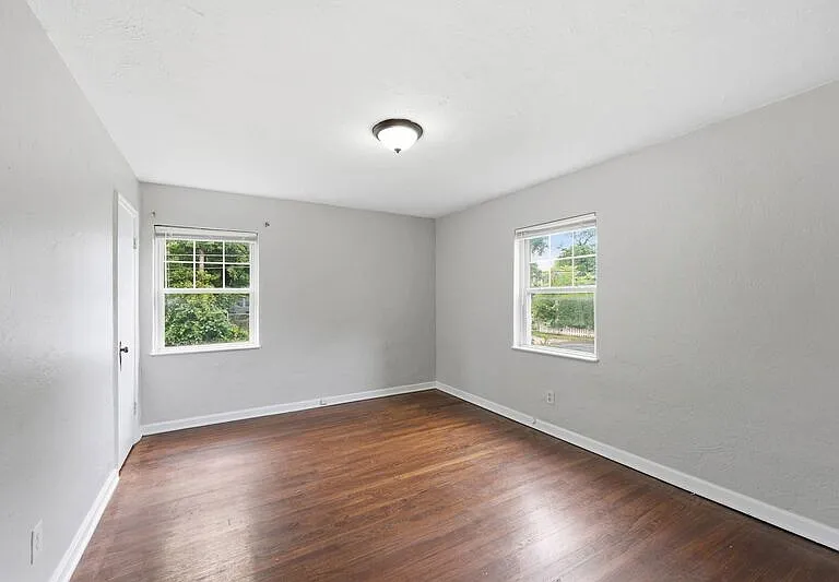 1048 Berkeley Rd #B — Photo 17