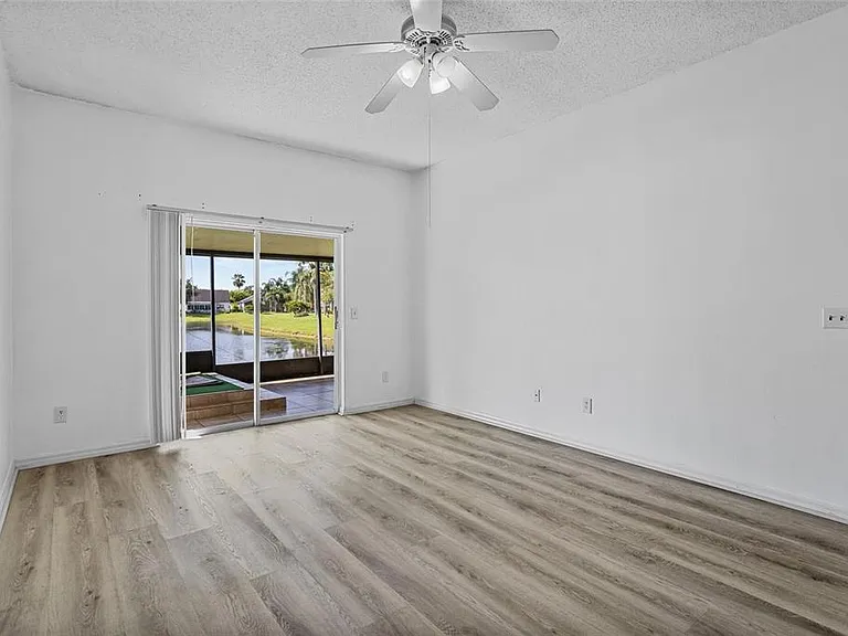 5673 Parkview Lake Dr — Photo 18
