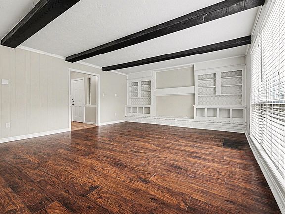 4th image of 107 Carriage Ln