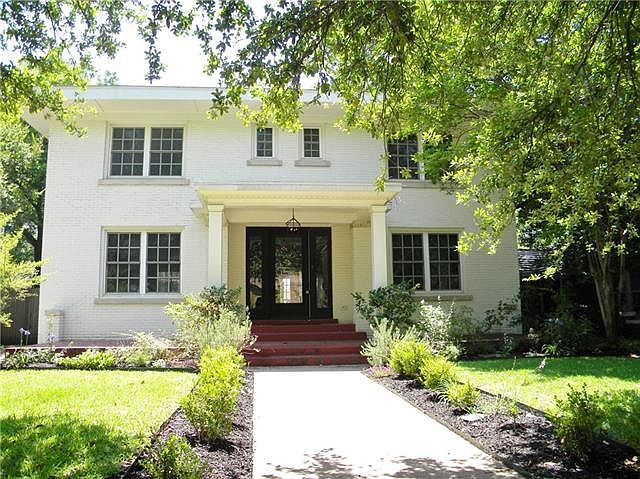 1st image of 2201 Park Place Ave