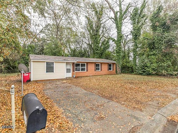 2nd image of 4278 Vinson Ave