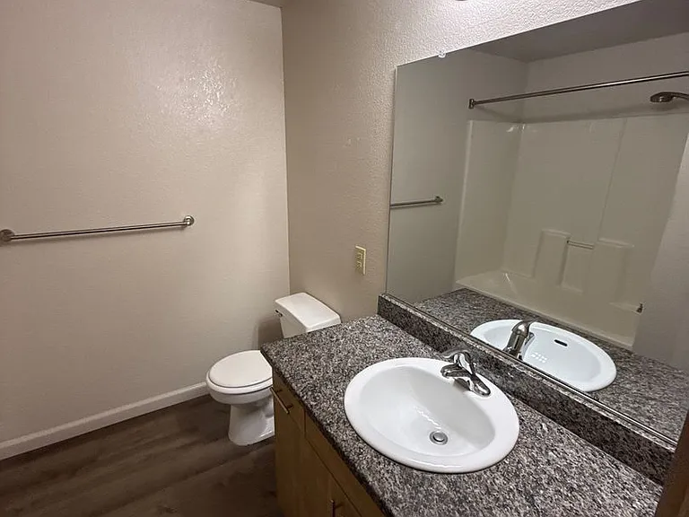 917 Bryan Ct — Photo 17