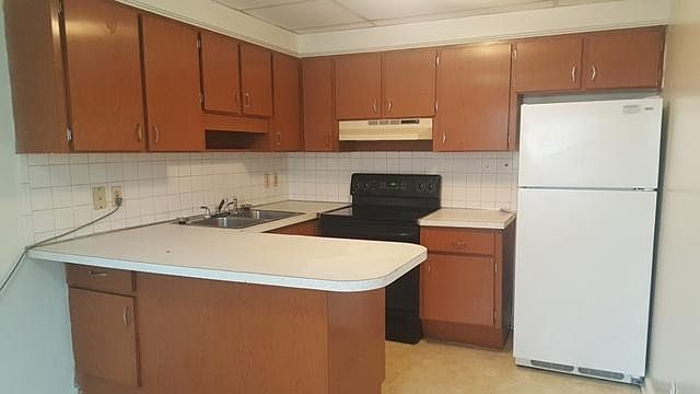 1st image of 84 W Princeton Cir #B