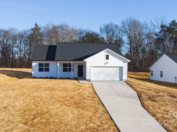 4115 Pebblebrook Cir SW, Concord, NC 28027