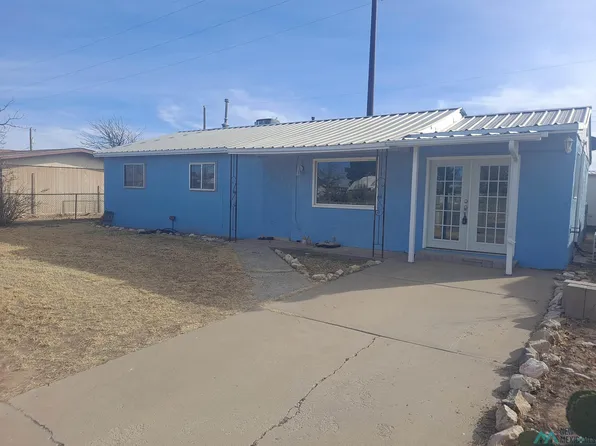 300 Robins Dr, Roswell, NM 88203