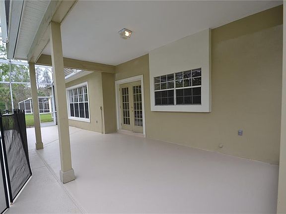 4th image of 4000 Carnaby Dr