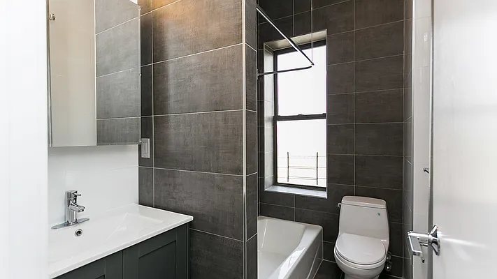 Rented by Nooklyn NYC LLC | media 9