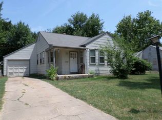 624 N Old Manor Rd, Wichita, KS 67208